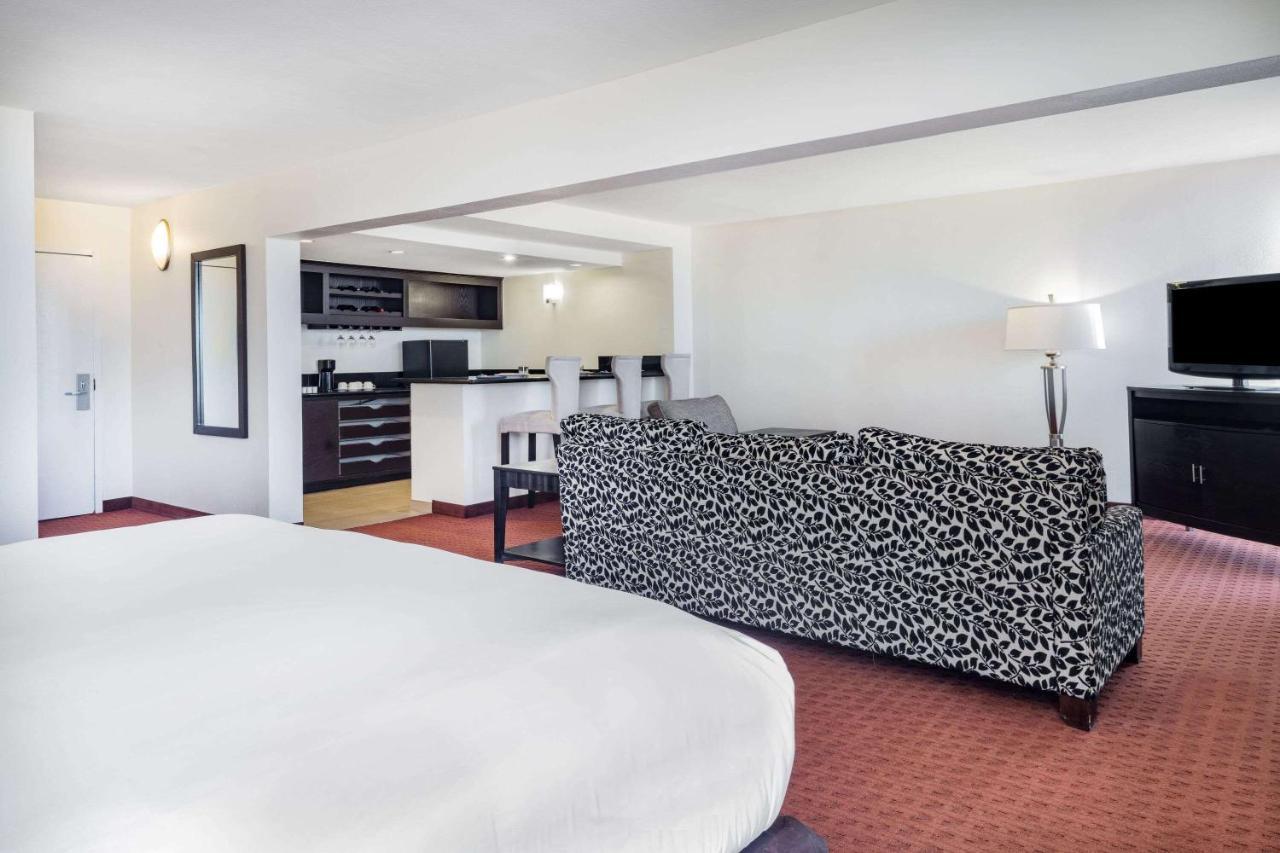 Hotel Wyndham Sacramento Carmichael Zewnętrze zdjęcie