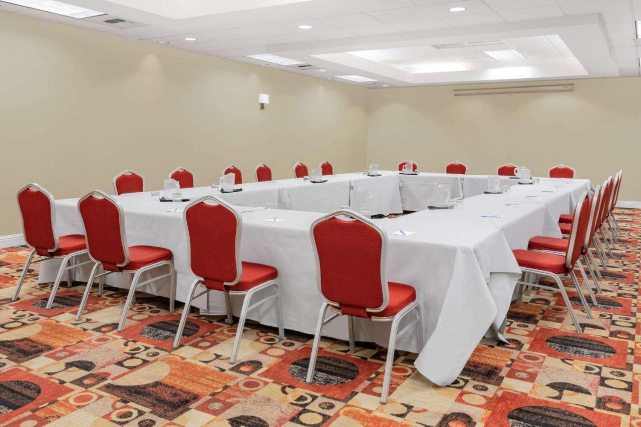Hotel Wyndham Sacramento Carmichael Zewnętrze zdjęcie